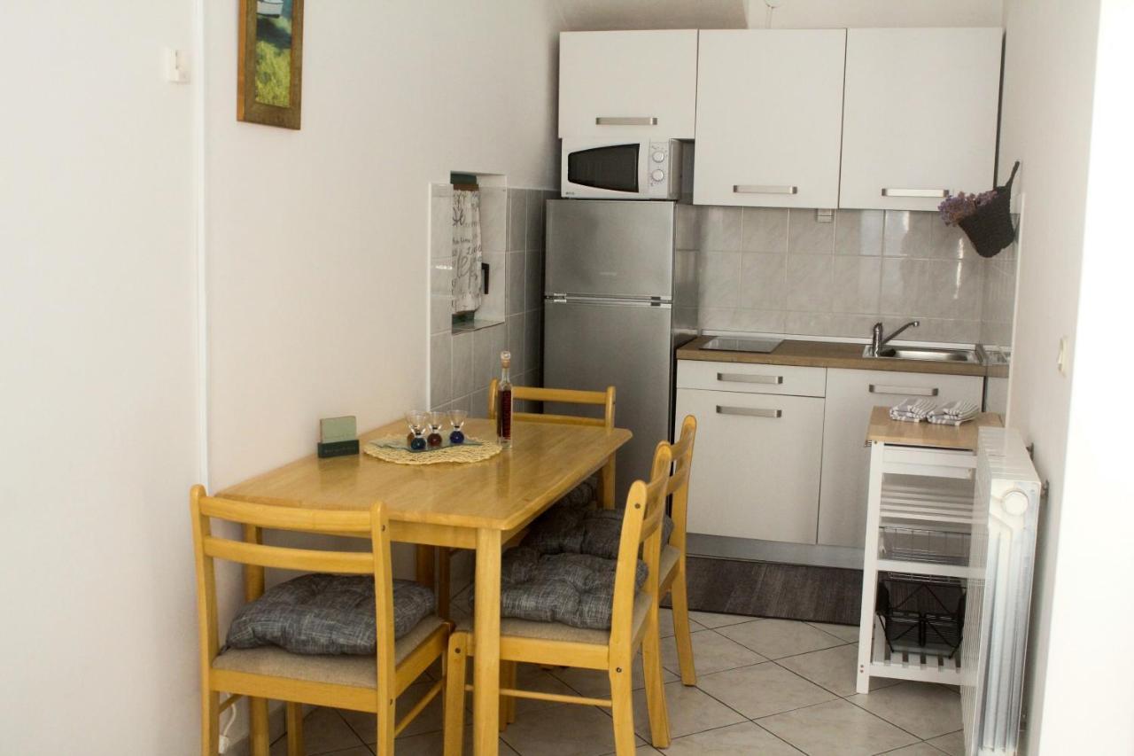 Apartments Marina Sveti Filip i Jakov Ngoại thất bức ảnh
