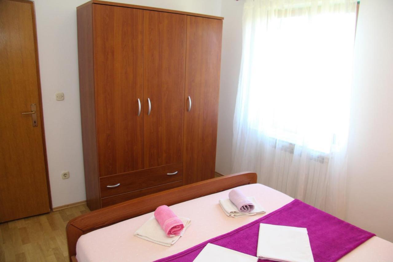 Apartments Marina Sveti Filip i Jakov Ngoại thất bức ảnh