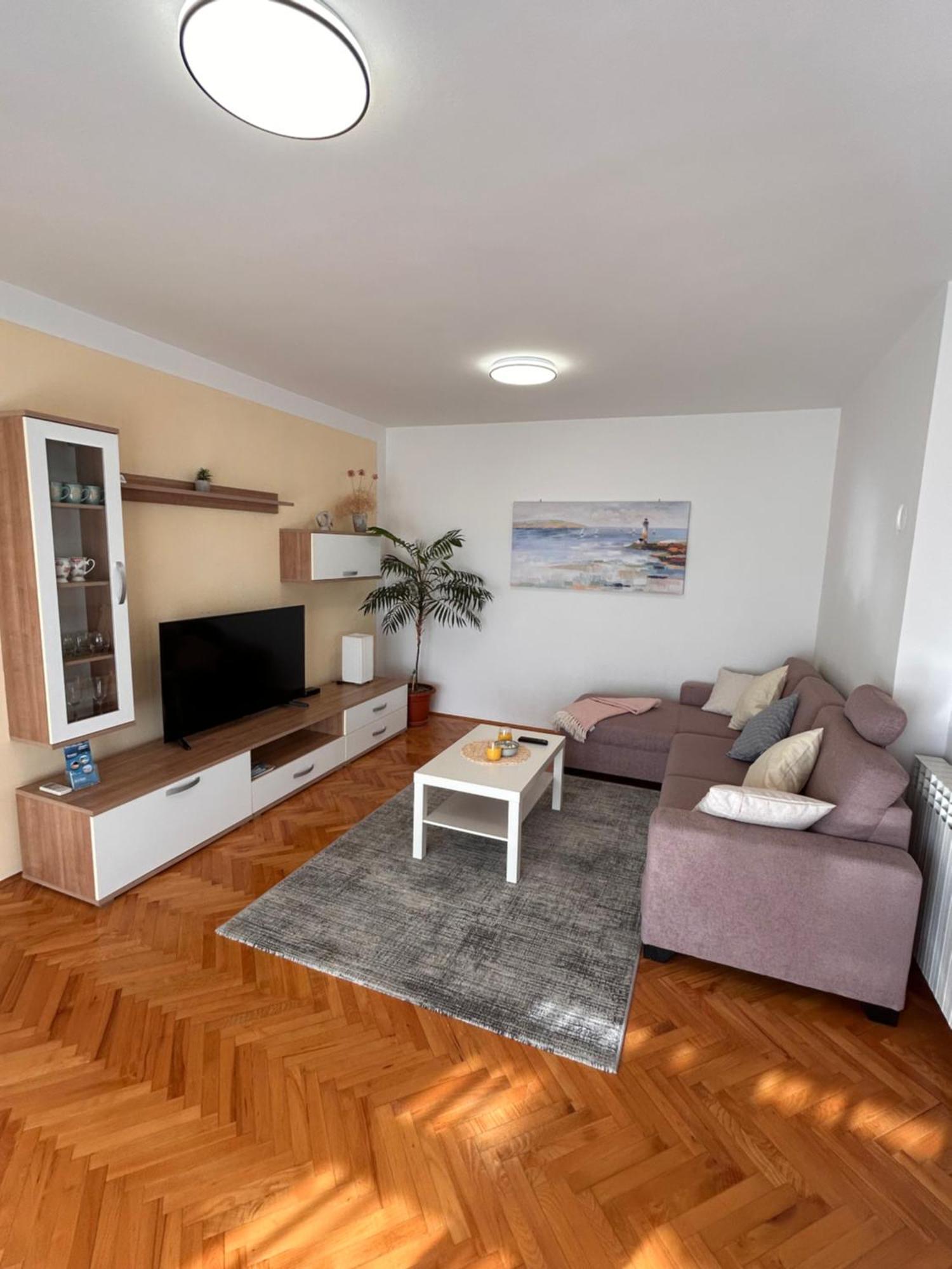 Apartments Marina Sveti Filip i Jakov Ngoại thất bức ảnh