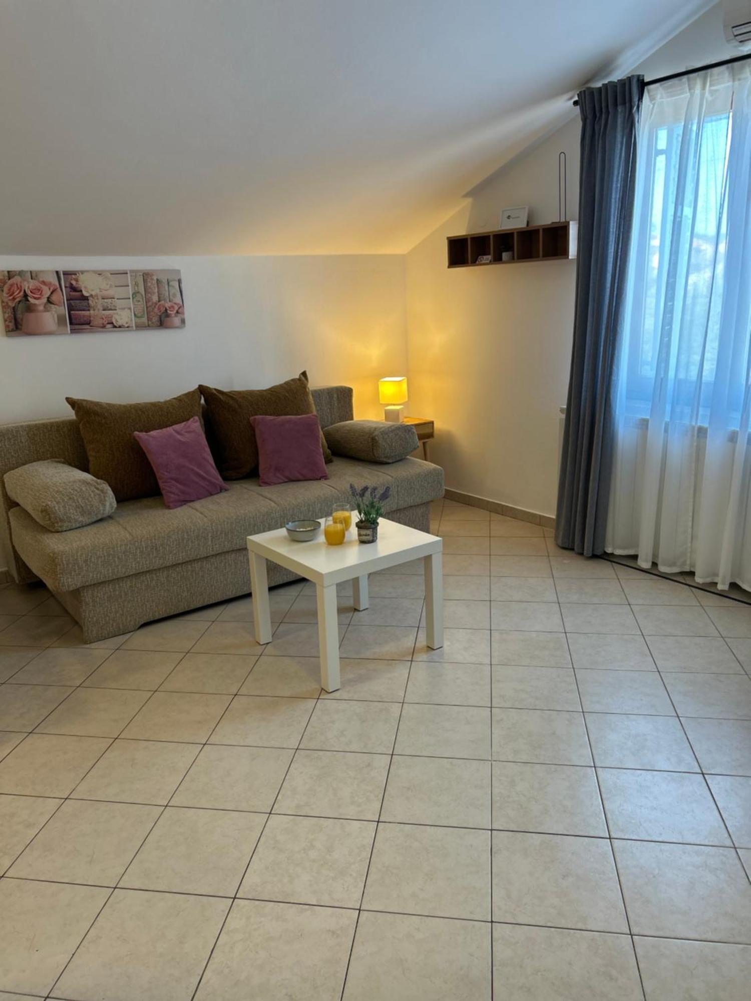 Apartments Marina Sveti Filip i Jakov Ngoại thất bức ảnh